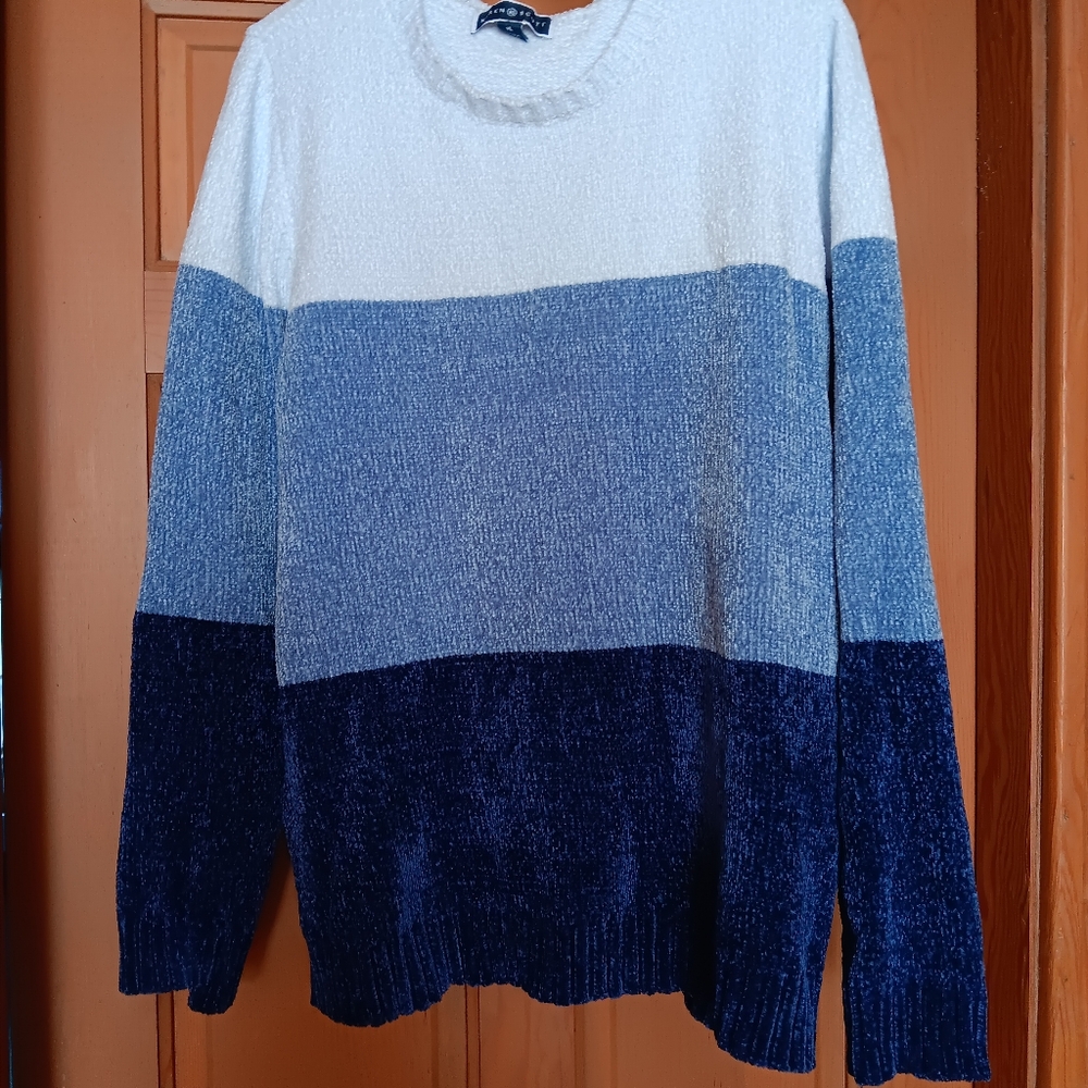 Women's Blue and White Chenille Sweater